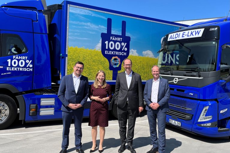 02 Übergabe Volvo FM Electric