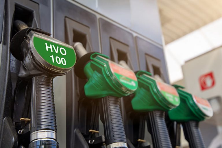 adobestock_hvo100_pm Das Bild zeigt eine Zapfsäule für Biodiesel.
