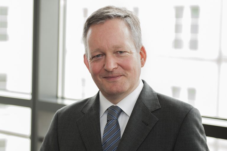 DVF -Dr Florian Eck Dr. Florian Eck, Geschäftsführer des DVF