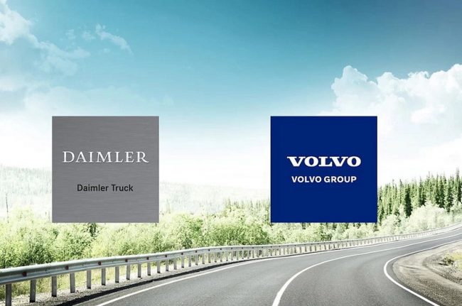 Das Bild symbolisiert die Absichtserklärung zwischen Daimler Truck und Volvo, ein Joint Venture zu gründen.