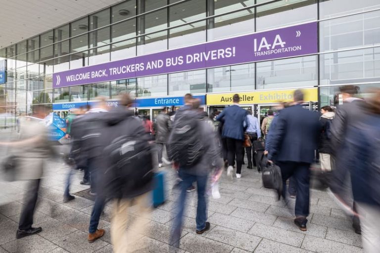 IMG_3235(IAA Transportation – web) Fachbesucher zur IAA Transportation