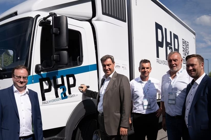 Pressefoto(web) Paul Group PIN21 Conference mit Stefan Meyer, MdL, der Bayerische Ministerpräsident Dr. Markus Söder, Bernhard Wasner, CEO Paul Group, Josef Paul, Gesellschafter Paul Group, Josef Heisl, MdL (v.l.n.r.)