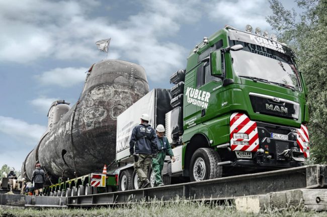 U-Boot U17 beim Roll-On am Naturhafen Speyer.