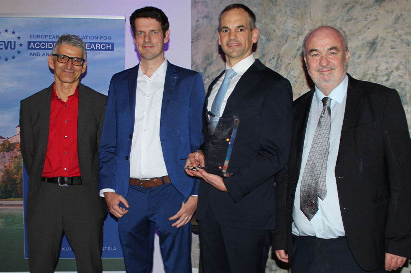 Verleihung des Europäischen Sicherheitspreises Nutzfahrzeuge 2024. 3.vl.: Der Preisträger Andreas Wingert