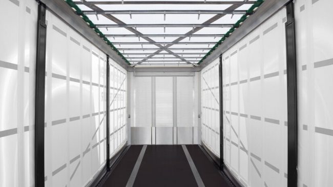 Nächste Generation der Curtainsider-Reihe von Kässbohrer