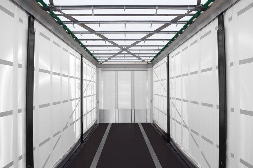 Nächste Generation der Curtainsider-Reihe von Kässbohrer