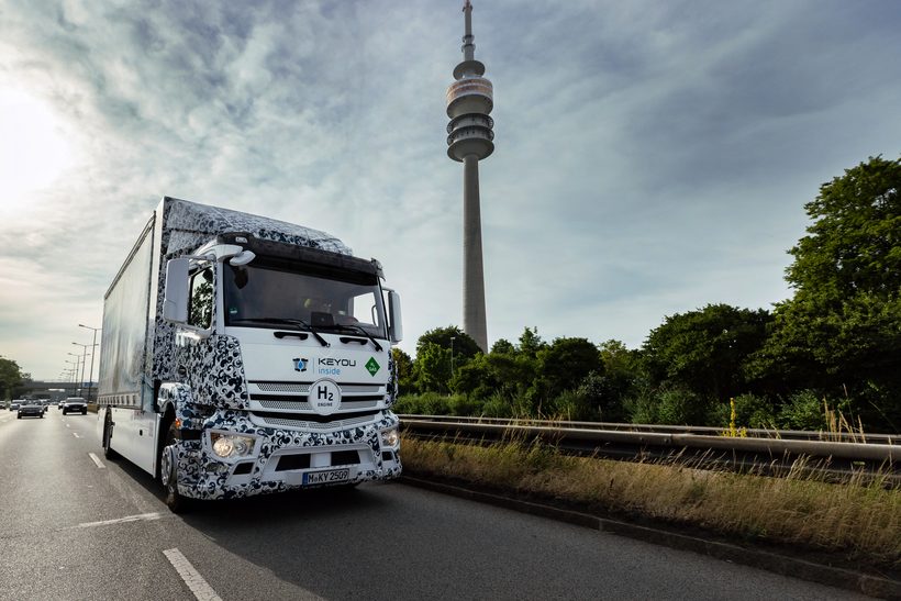 Grüner Wasserstoff für Schwäbisch-Gmünd: Keyou und der französische Wasserstoffproduzent Lhyfe unterzeichnen Absichtserklärung zur Entwicklung der Wasserstoffmobilität in Süddeutschland.