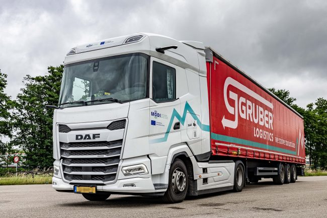 Elektromobilität für die Kundschaft: Gruber Logistics nutzt eine weitere Möglichkeit, um Kunden Elektromobilität anbieten zu können.