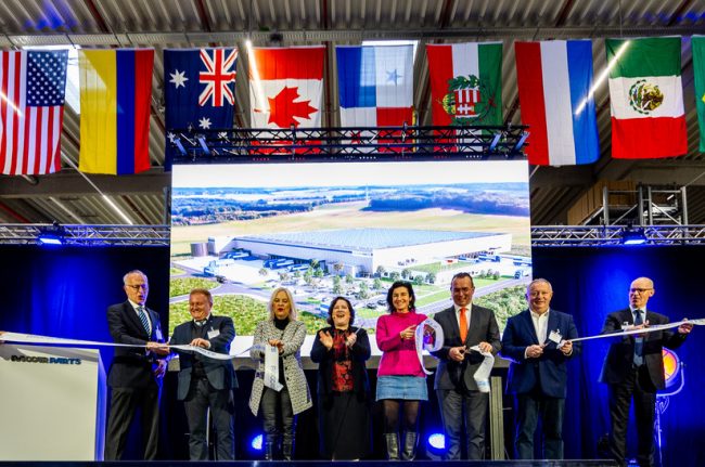 Modernes Teilevertriebszentrum eröffnet: Paccar Parts hat in Maßbach in Bayern ein modernes und nachhaltiges Teilevertriebszentrum eröffnet.