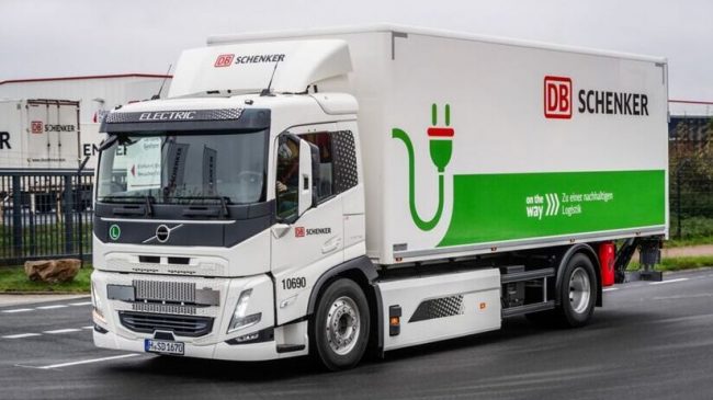 Emissionsarm und leise: DB Schenker setzt 40 neue Volvo FM Electric in Deutschland ein.