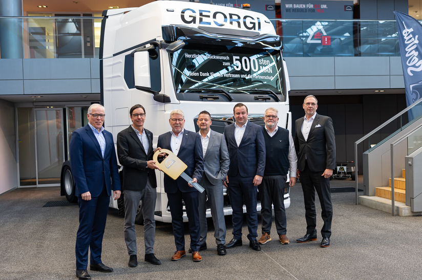 Ein bedeutendes Jubiläum: 500. MAN-Lkw an Georgi Group übergeben