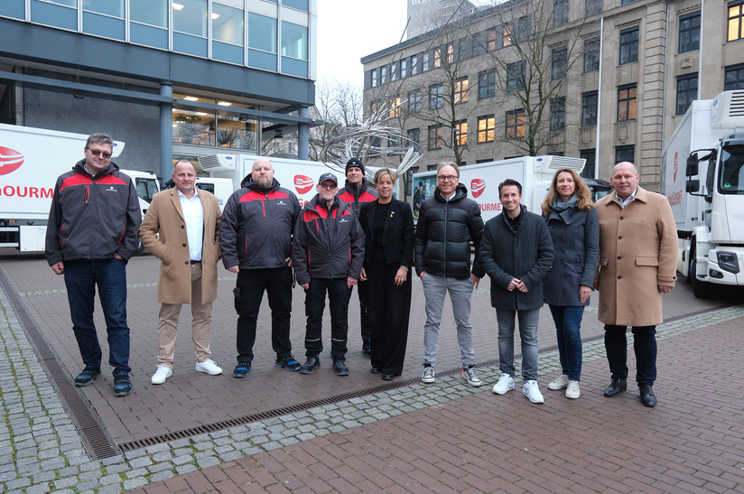 E-Trucks-NRW-cr-nrwenergy4climate Elektrische Zukunft des Straßengüterverkehrs: Immer mehr Speditionen stellen auf batterieelektrische LKW um. Mit der Kampagne „E-Trucks.NRW“ setzt Nordrhein-Westfalen ein klares Zeichen für die Zukunft des Güterverkehrs.