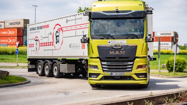 Daten für autonome Trucks: MAN Truck & Bus vermeldet mit MAN TruckScenes die weltweit ersten frei verfügbare Sensor- und Fahrdaten für autonome Trucks.