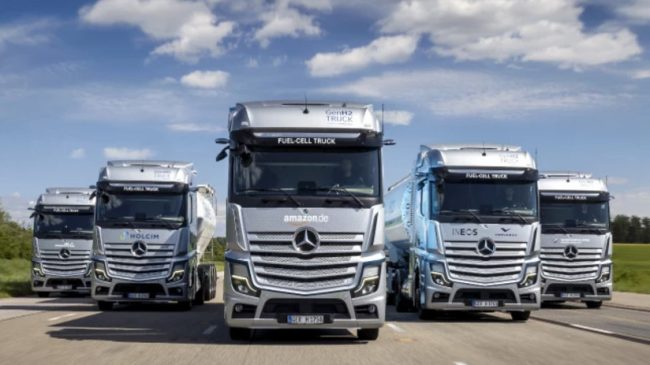 Brennstoffzellen-Lkw im Logistikeinsatz: Kundennahe Erprobung von Mercedes-Benz GenH2 Trucks