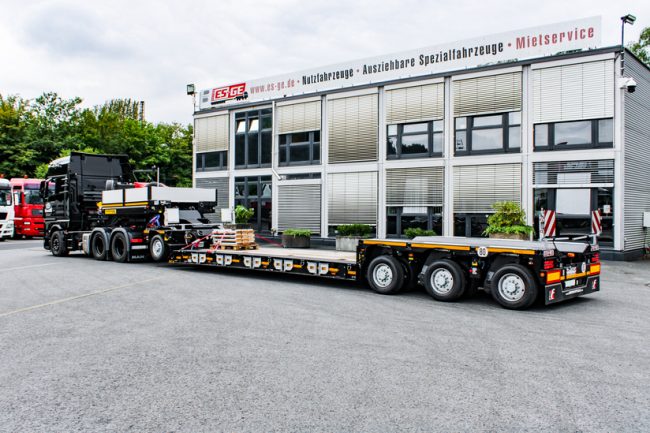 Bender Recycling setzt auf GigaMAX: ES-GE liefert hochspezialisierte 1+3 Tiefbettkombination aus