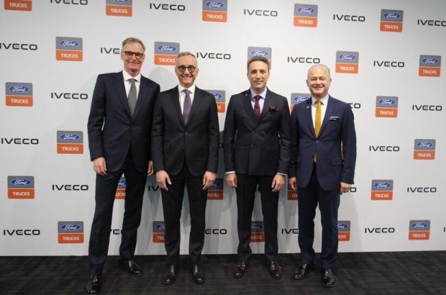 Verbesserte Wettbewerbsfähigkeit dank Kooperation: Ford Trucks und Iveco unterzeichnen Entwicklungsabkommen für ein neues gemeinsames Lkw-Fahrerhaus für schwere Nutzfahrzeuge