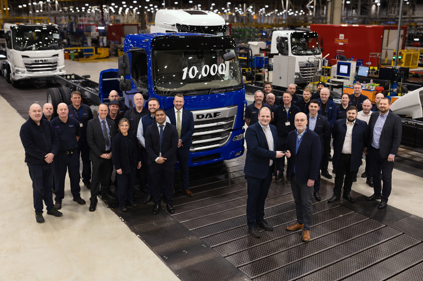 Jubiläum der neuen Generation: DAF Trucks hat seinen 10.000. XB-Lkw der neuen Generation im Werk in Leyland im Vereinigten Königreich hergestellt.
