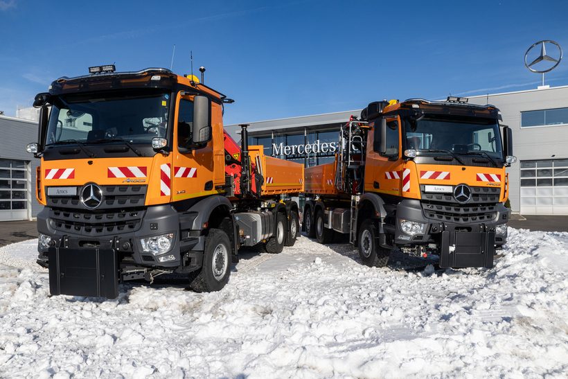 Mercedes-Benz Trucks liefert die ersten 51 von 109 Mercedes-Benz Arocs an die Autobahn GmbH des Bundes ausMercedes-Benz Trucks delivers the first 51 out of 109 Mercedes Benz Arocs to the Autobahn GmbH Einsatz im ganzen Bundesgebiet: Mercedes-Benz Trucks liefert die ersten 51 von 109 Mercedes-Benz Arocs an die Autobahn GmbH des Bundes aus