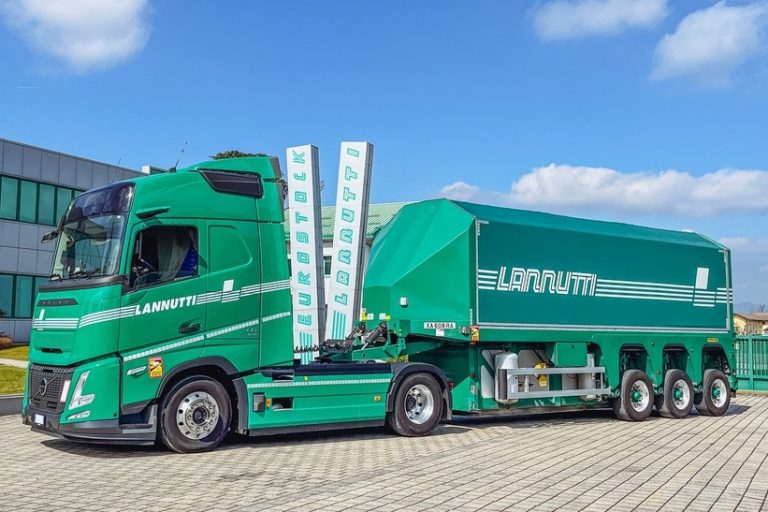 Float-3L-12-7.500-22.5-2.55-(Light)_Lannutti-SpA_IT_Ch. 30458 (15) Umfassende Erneuerung der Flotte: Lannutti Group erhält 400 neue FloatMAX-Innenlader von Faymonville