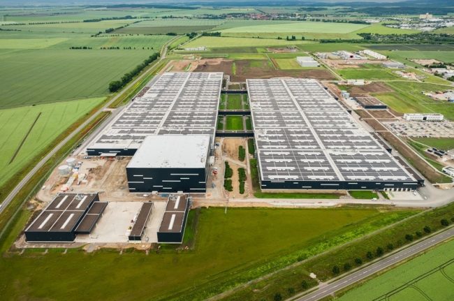 Herzstück der weltweiten Ersatzteilversorgung: Daimler Truck Global Parts Center in Halberstadt als Standort von Mercedes-Benz Trucks eröffnet