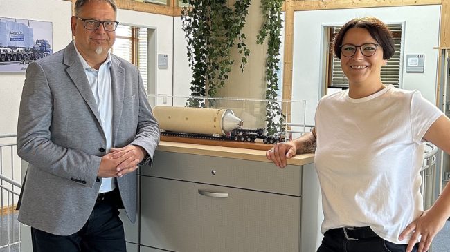 Ein stolzes Alter: 80 Jahre Arnold Schwerlast in Rimpar, ein Familienunternehmen und führender Projektlogistikdienstleister mit Sitz nahe Würzburg