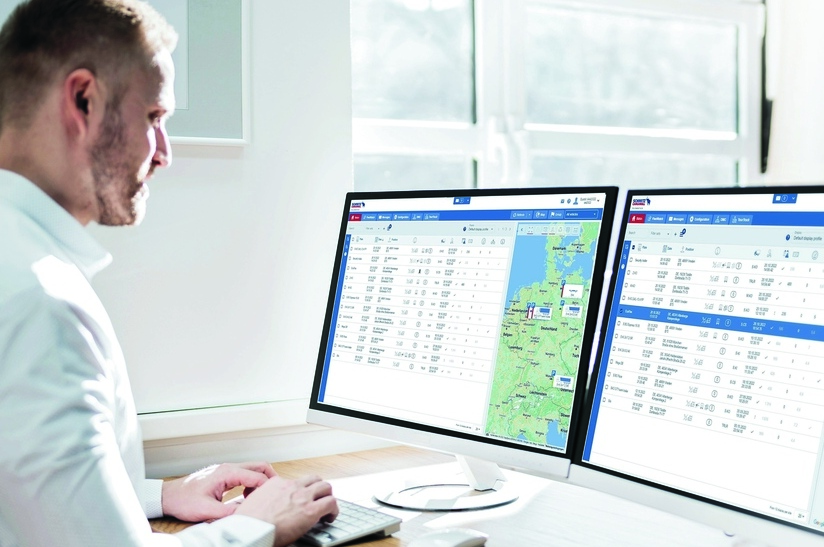 Bilder: Flyer DMC TT Direkte Reifenkontrolle Goodyear und Schmitz Cargobull erweitern ihre Zusammenarbeit und ermöglichen eine nahtlose Integration von Goodyear TPMS Connect für Flottenkunden.