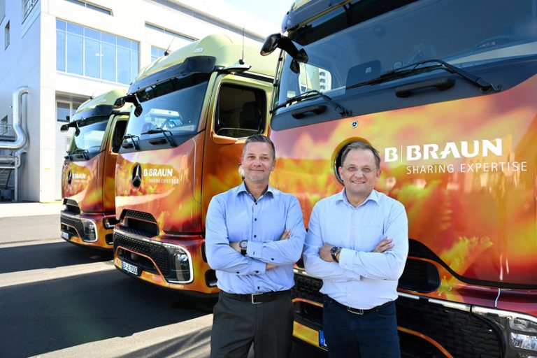 E-Lkw_v.l. Michael Bähr (B. Braun), Bernhard Heinrich (Frigosped) Spezifischer Transport mit E-Trucks