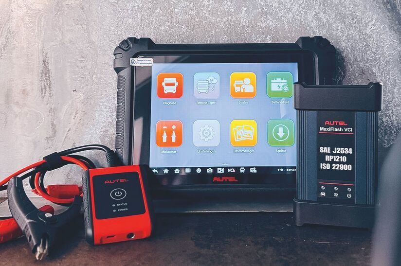 AU3909CV_Diagnosegerät_MaxiSys_03_CMYK Neues Tool für Nutzfahrzeugwerkstätten Autel MaxiSYS MS909CV wird von Herth+Buss als neue All-In-One Diagnoselösung für Nutzfahrzeuge präsentiert