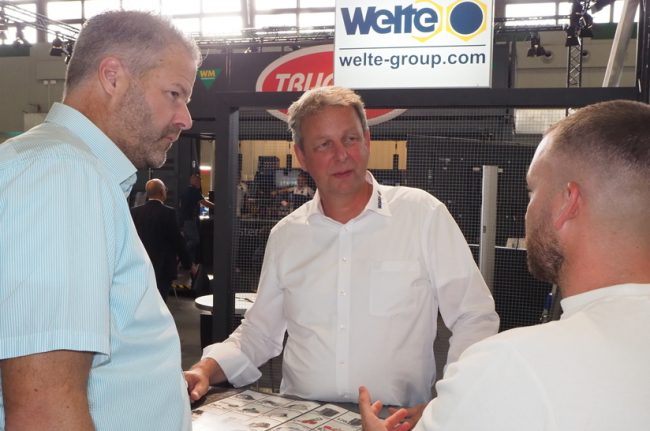 sich seit mehr als 30 Jahren mit Gelenkwellen. Er ist einer von vielen Experten bei der Welte Cardan-Service GmbH.