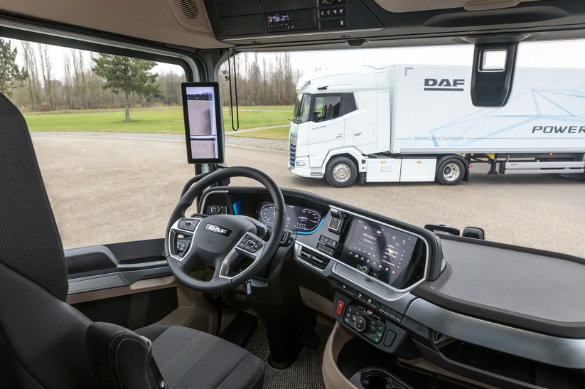 DAF-introduces-XG-and-XG-plus-Electric-05