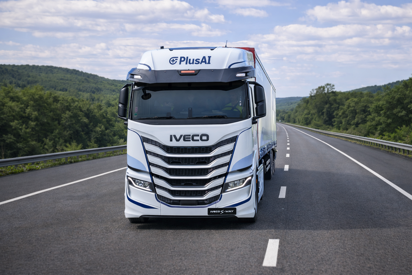 IVECO_Plus_highway
