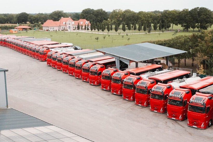 Volvo-Trucks-GasPowered-Hilker-1