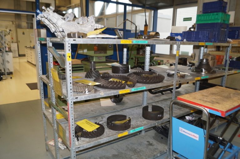 Werkstoffprüfung bei MAN Truck & Bus SE