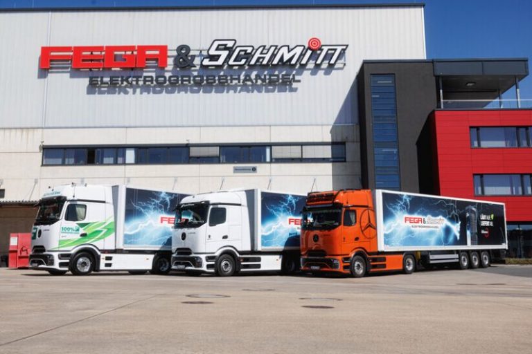 Die+FEGA++Schmitt+Elektrogroßhandel+GmbH+hat+drei+vollelektrische+E-LKW+von+Mercedes-Benz+in+de