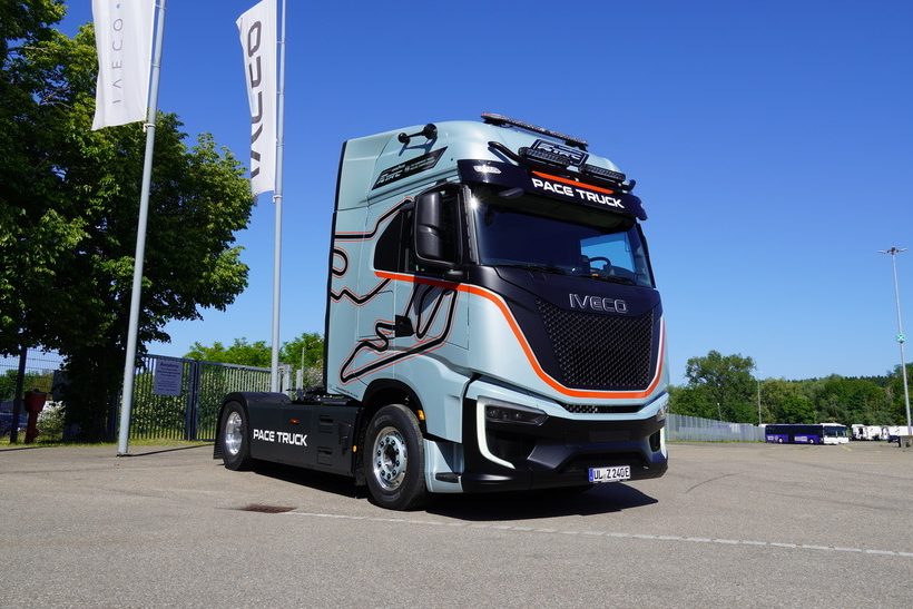IVECOS-eWAYPACETRUCKETRC20264-2