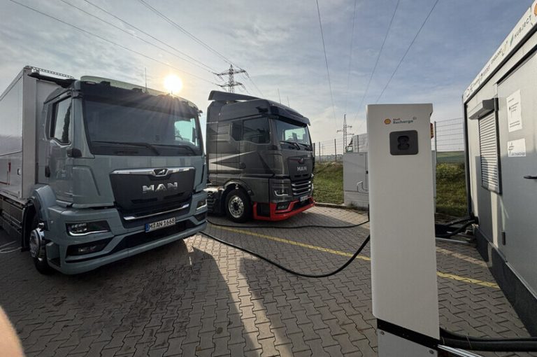 Home 2 Bidirektionales Laden von eTrucks