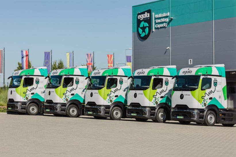 Großauftrag aus den Niederlanden: Egala bestellt 175 Mercedes-Benz Lkw für seine europäische FlotteMajor order from the Netherlands: Egala orders 175 Mercedes-Benz trucks for its European fleet Großauftrag aus den Niederlanden